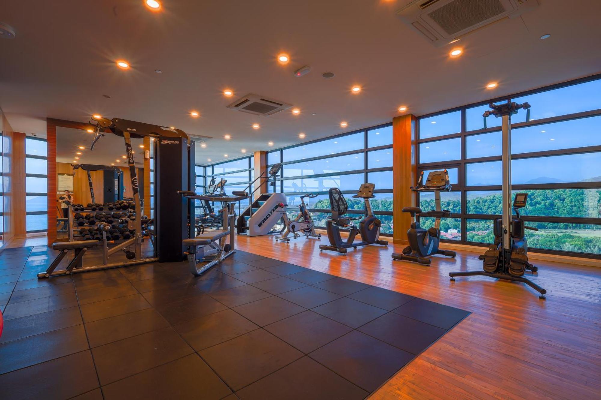 The Riyaz Lavanya Langkawi Пантай-Ченанг Екстер'єр фото The gym at the hotel