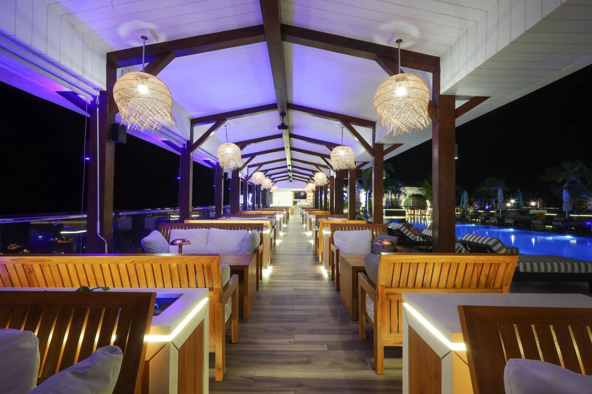 The Riyaz Lavanya Langkawi Пантай-Ченанг Екстер'єр фото The restaurant at the hotel
